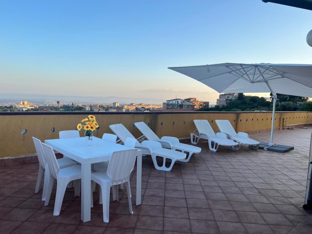 Attico Etnamare Villa Gravina di Catania Bagian luar foto